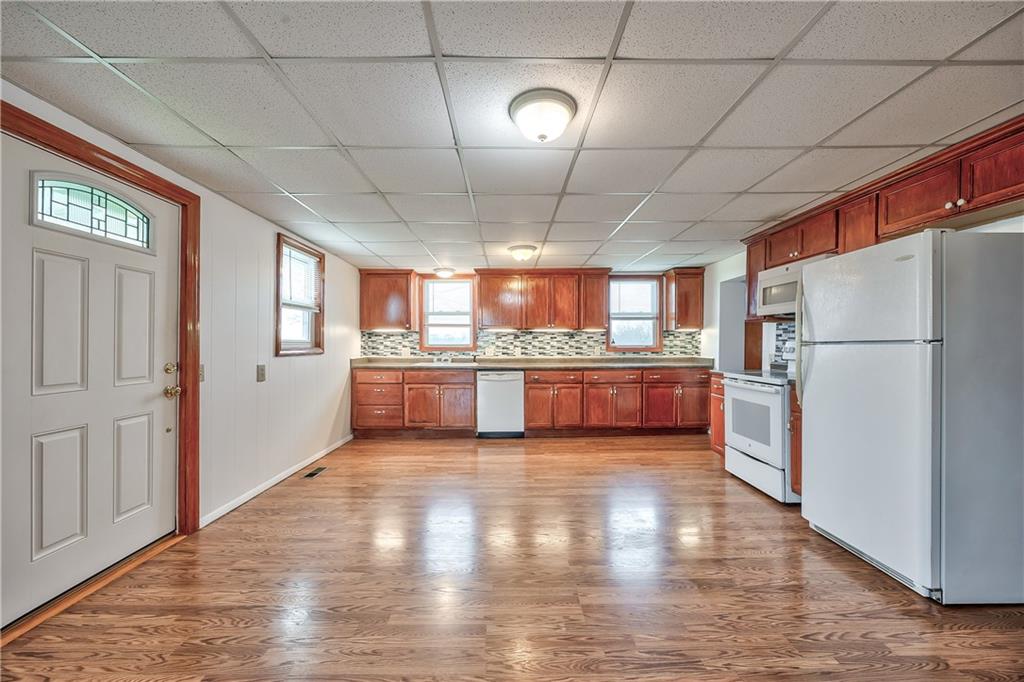35705 Renner Road Paola, KS 66071 - Photo 7 of 40