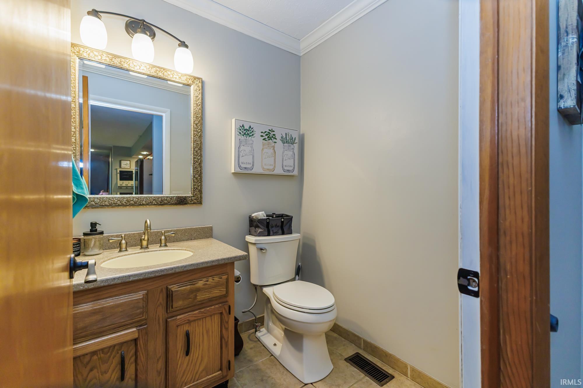 7509 West River Road Yorktown, IN 47396 - Photo 23 of 36