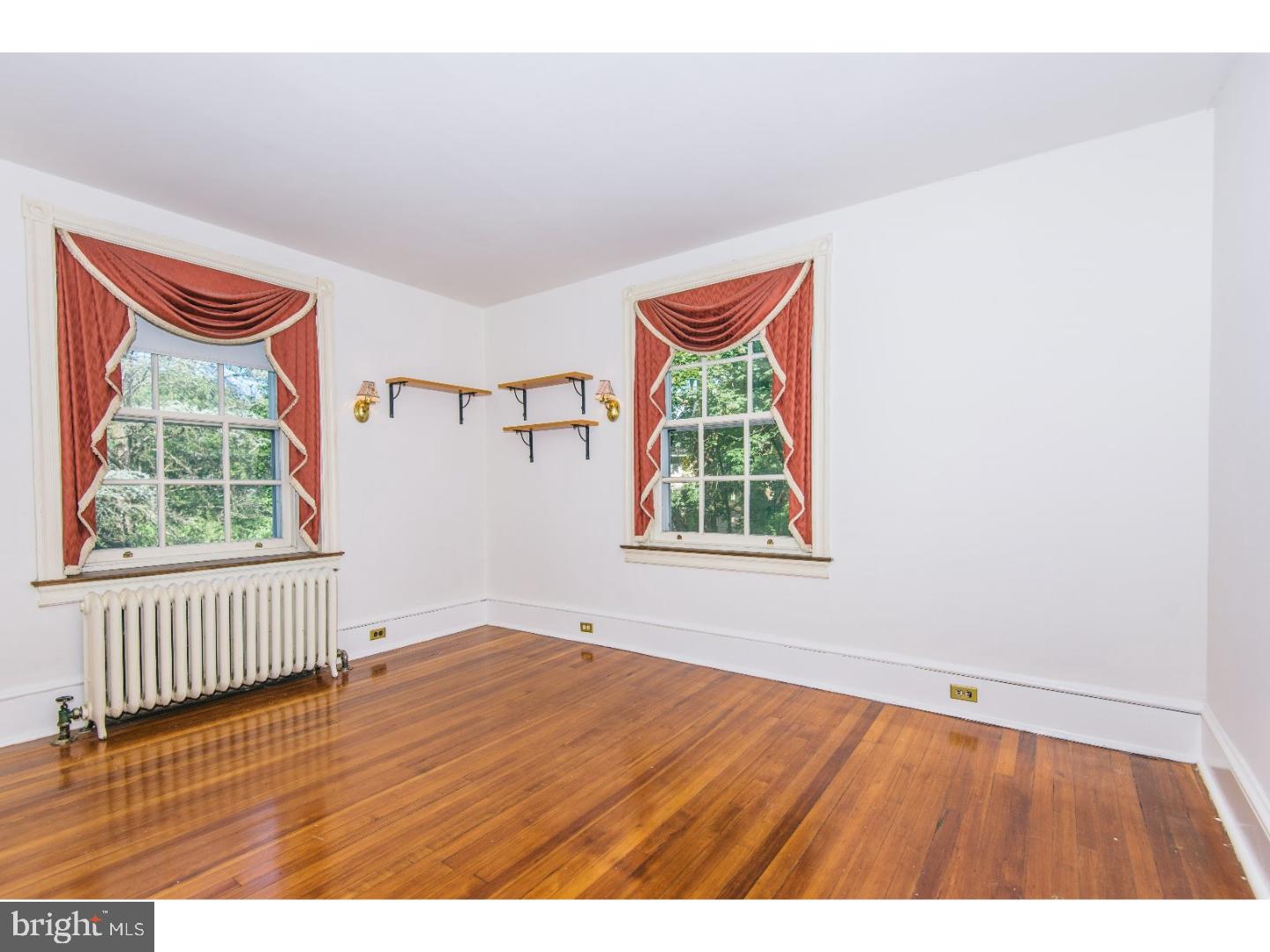 8 Radnor Way Wayne, PA 19087 - Photo 17 of 25 Bedroom