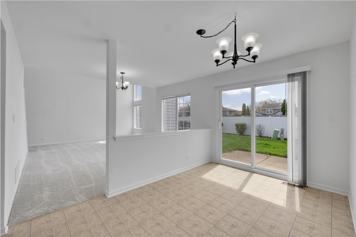 1137 Longford Road Bartlett, IL 60103 - Photo 13 of 33