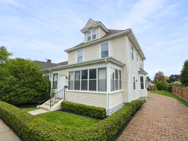 $399,900 | 417 4th Avenue Northeast, Minneapolis, MN 55413