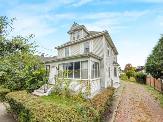 $449,000 | 417 4th Avenue Northeast, Minneapolis, MN 55413