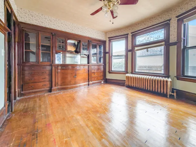 $449,000 | 417 4th Avenue Northeast, Minneapolis, MN 55413