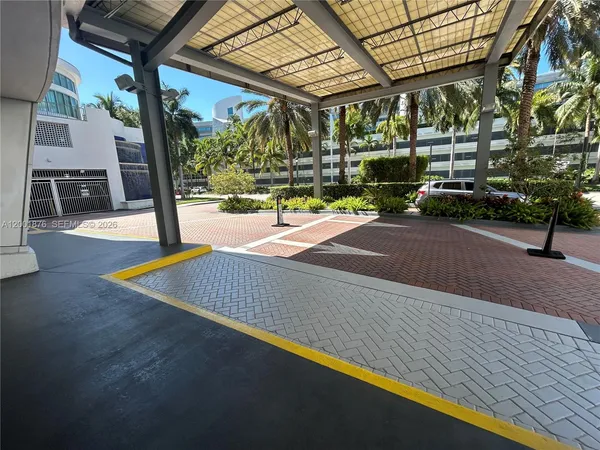 a view of an entryway with a fountain