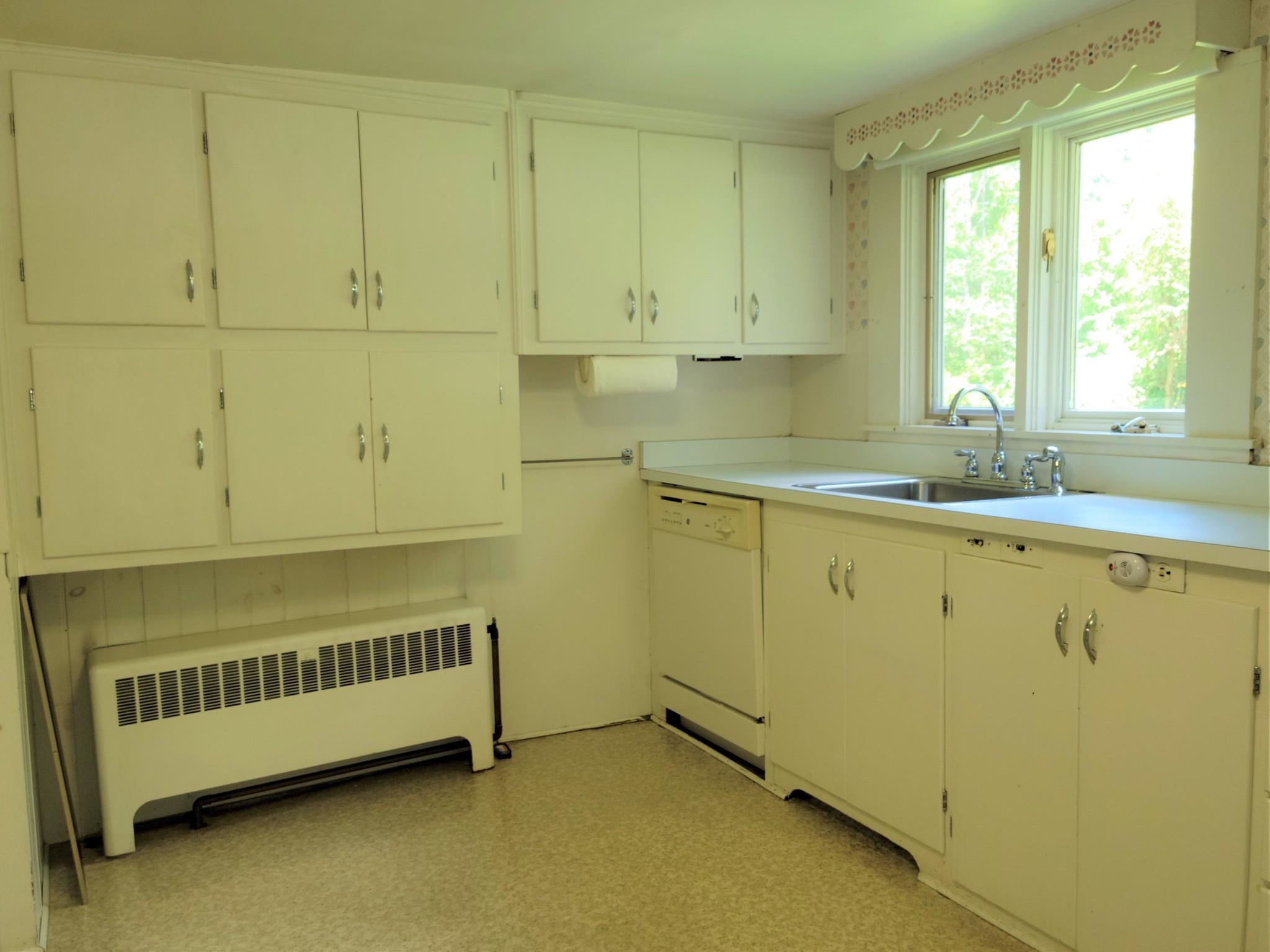 943 Richville Road Manchester, VT 05255 - Photo 8 of 33 Gallery Image 8
