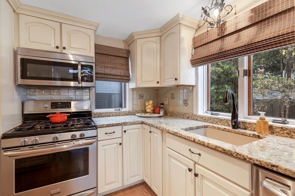 3 Evergreen Road Reading, MA 01867 - Photo 13 of 36 Gallery Image 13