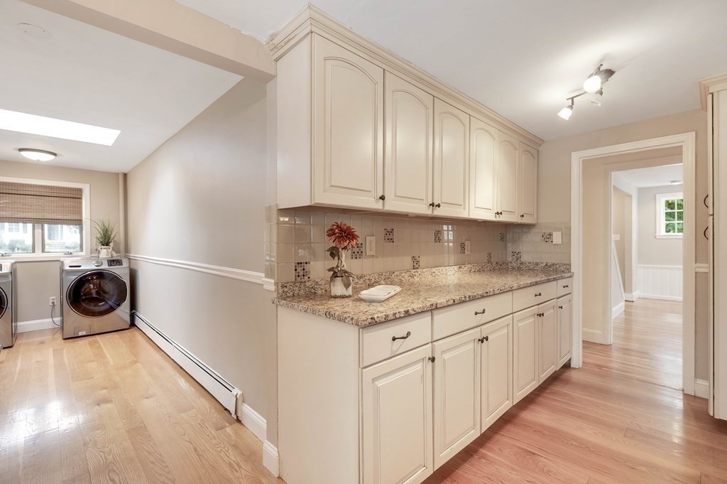 3 Evergreen Road Reading, MA 01867 - Photo 15 of 36 Gallery Image 15