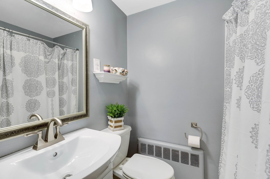 3 Evergreen Road Reading, MA 01867 - Photo 18 of 36 Gallery Image 18