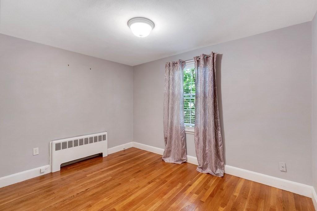 3 Evergreen Road Reading, MA 01867 - Photo 21 of 36 Gallery Image 21