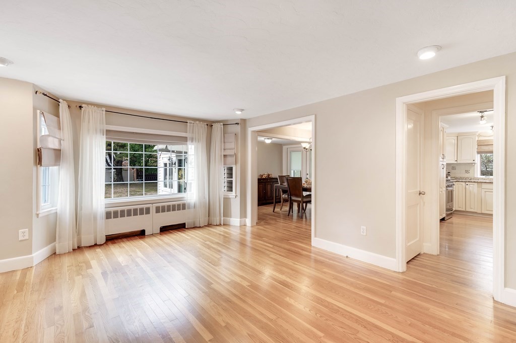 3 Evergreen Road Reading, MA 01867 - Photo 3 of 36 Gallery Image 3