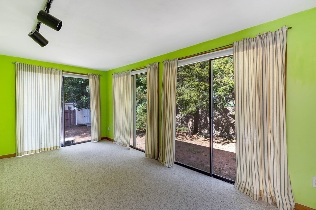 3 Evergreen Road Reading, MA 01867 - Photo 8 of 36 Gallery Image 8