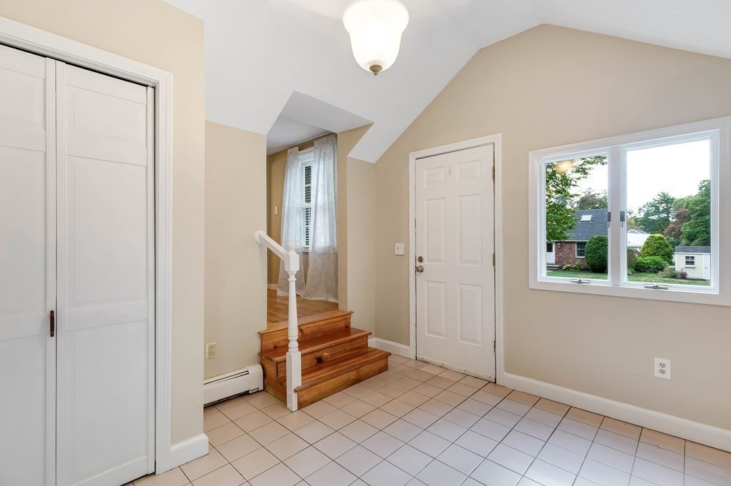 3 Evergreen Road Reading, MA 01867 - Photo 9 of 36 Gallery Image 9