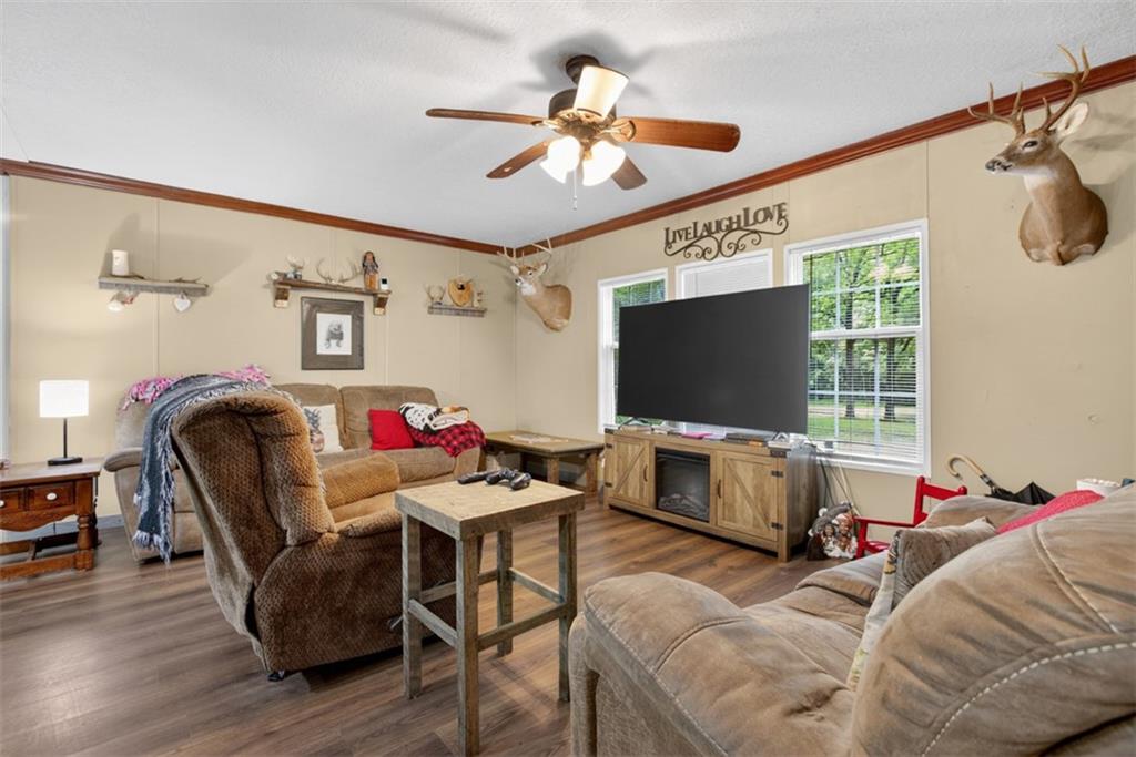 1903 B B Whitfield Road Jefferson, GA 30549 - Photo 6 of 49