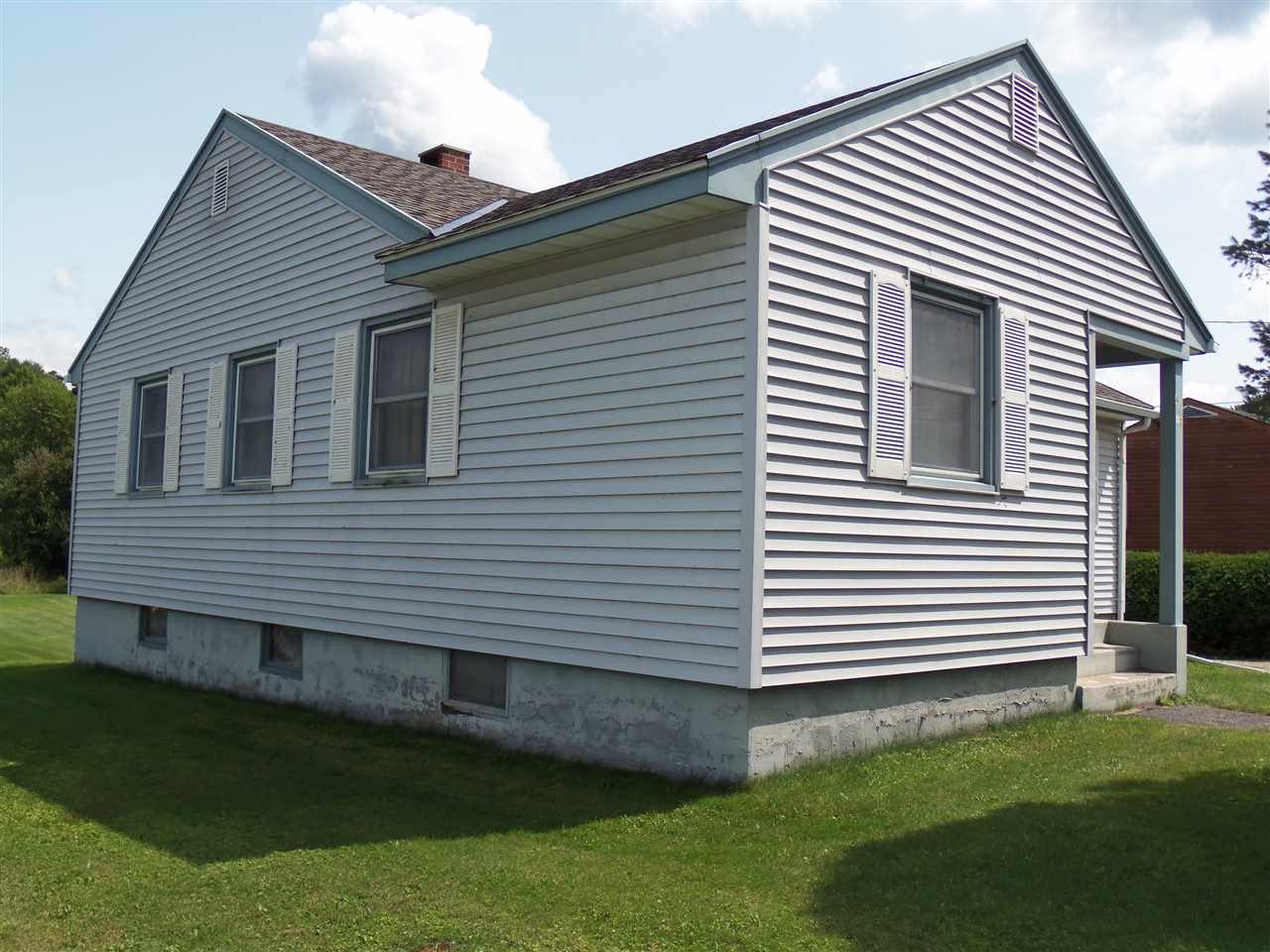 1168 Pleasant Street West Rutland, VT 05777 - Photo 16 of 20 Gallery Image 16