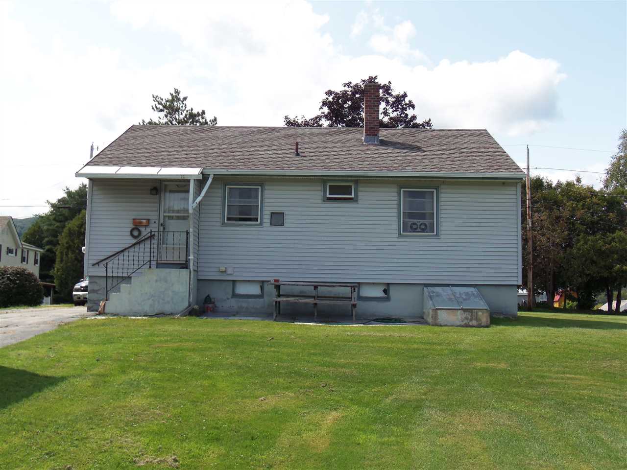 1168 Pleasant Street West Rutland, VT 05777 - Photo 17 of 20 Gallery Image 17