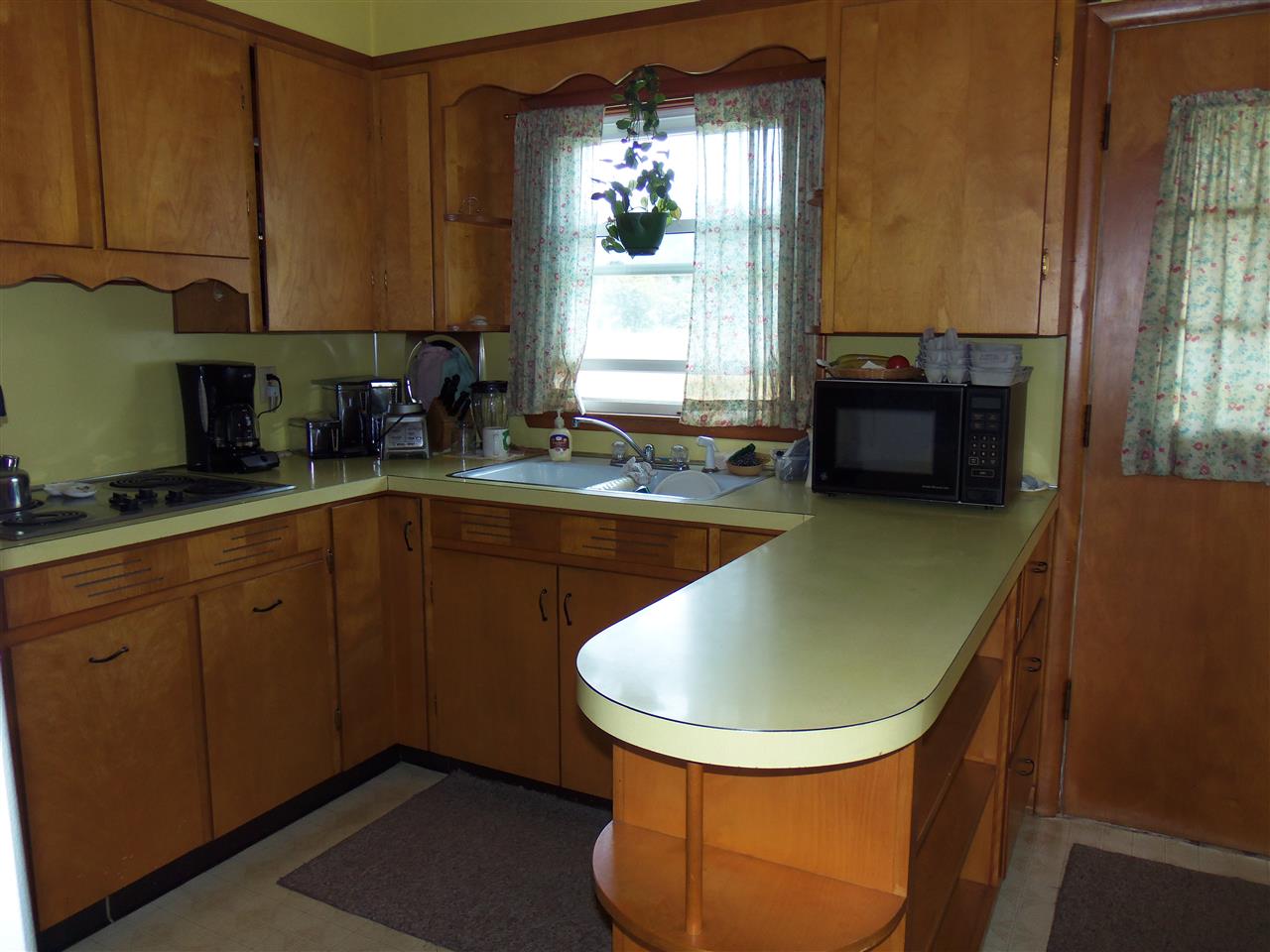 1168 Pleasant Street West Rutland, VT 05777 - Photo 7 of 20 Gallery Image 7