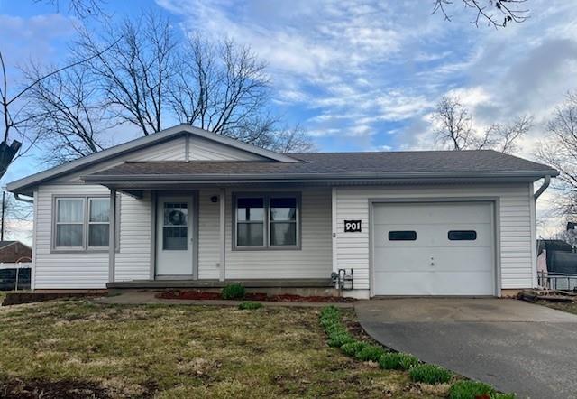 901 West Davis Street Savannah, MO 64485 - Photo 1 of 35