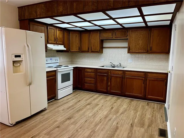 $279,000 | 901 West Davis Street, Savannah, MO 64485