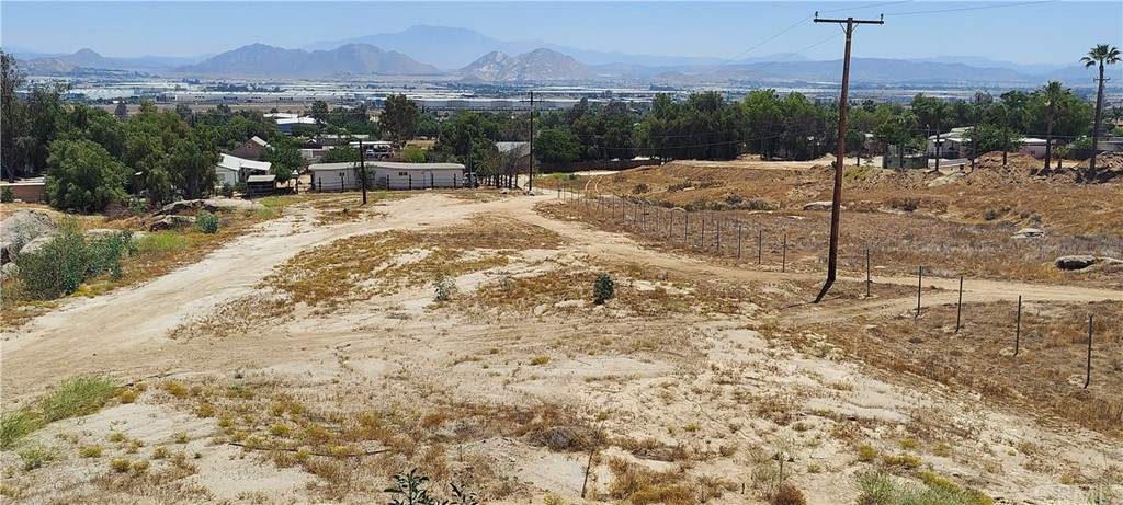 0 Darin Perris Ca Perris, CA 92570 - Photo 14 of 17 a view of a outdoor space