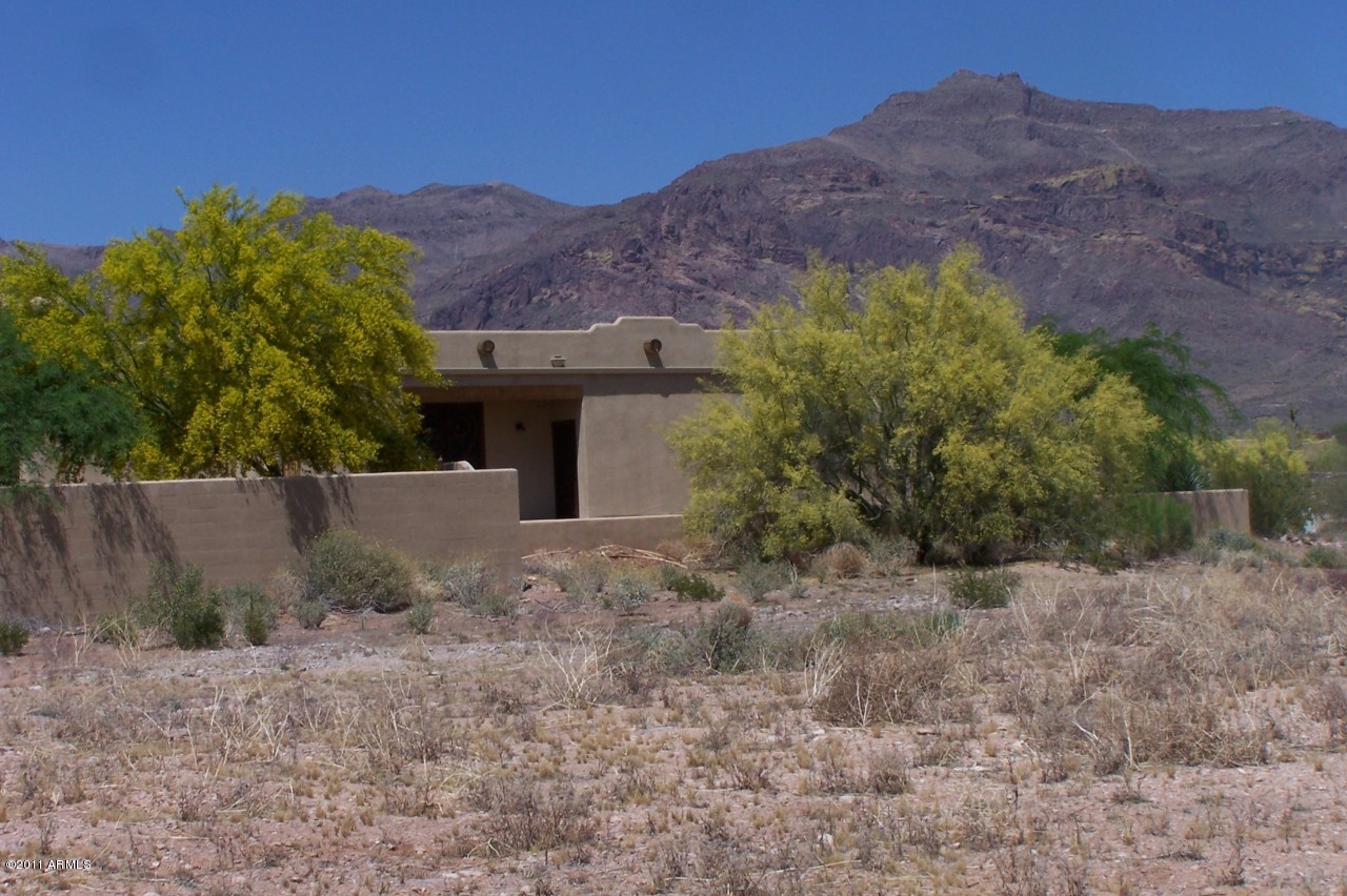 4500 South Kings Ranch Gold Canyon, AZ 85118 - Photo 6 of 6 North Neighbor