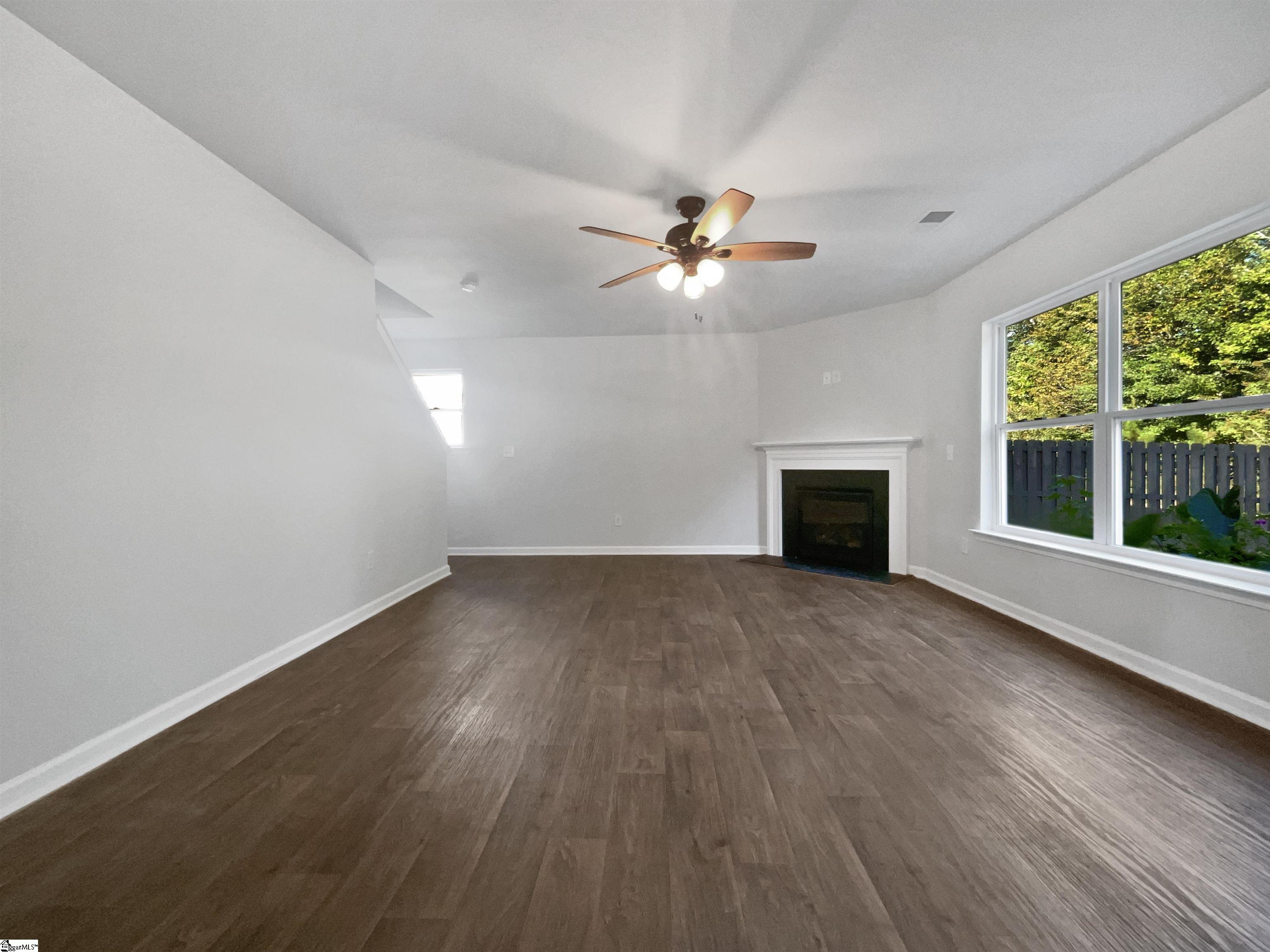 126 Blue Springs Way Simpsonville, SC 29680 - Photo 3 of 22