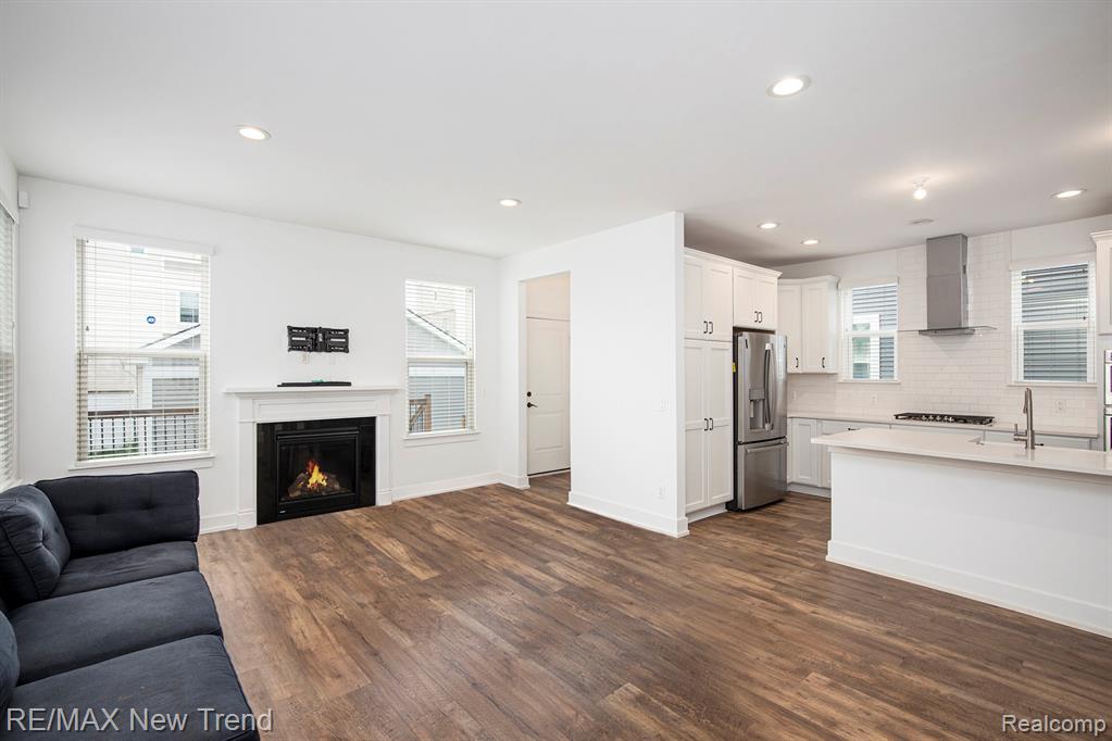 2511 Massoit Road Royal Oak, MI 48073 - Photo 14 of 39