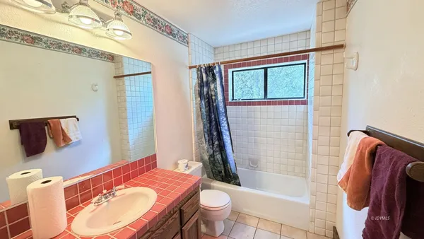 $2,850 | 26720 Robin Drive, Idyllwild, CA 92549