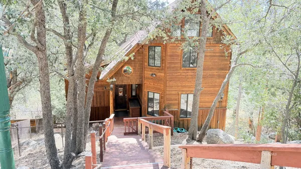 $2,850 | 26720 Robin Drive, Idyllwild, CA 92549