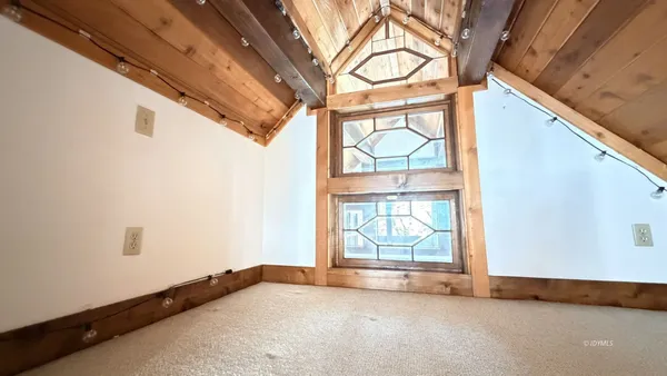 $2,850 | 26720 Robin Drive, Idyllwild, CA 92549