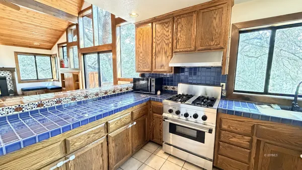$2,850 | 26720 Robin Drive, Idyllwild, CA 92549
