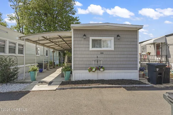$100,000 | 44 Sams Court, Hazlet, NJ 07730