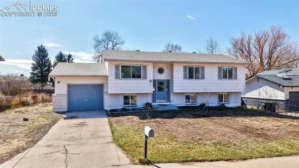 $395,000 | 108 Cielo Vista Street, Colorado Springs, CO 80911