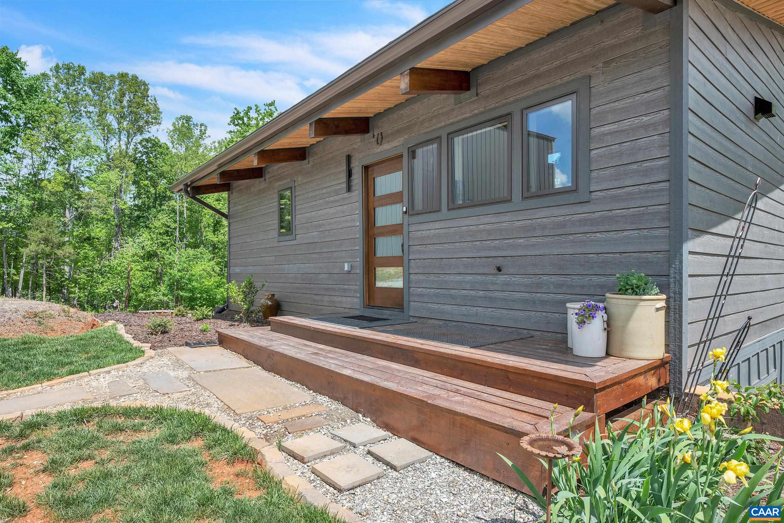2032 Turkey Mountain Road Amherst, VA 24521 - Photo 4 of 53
