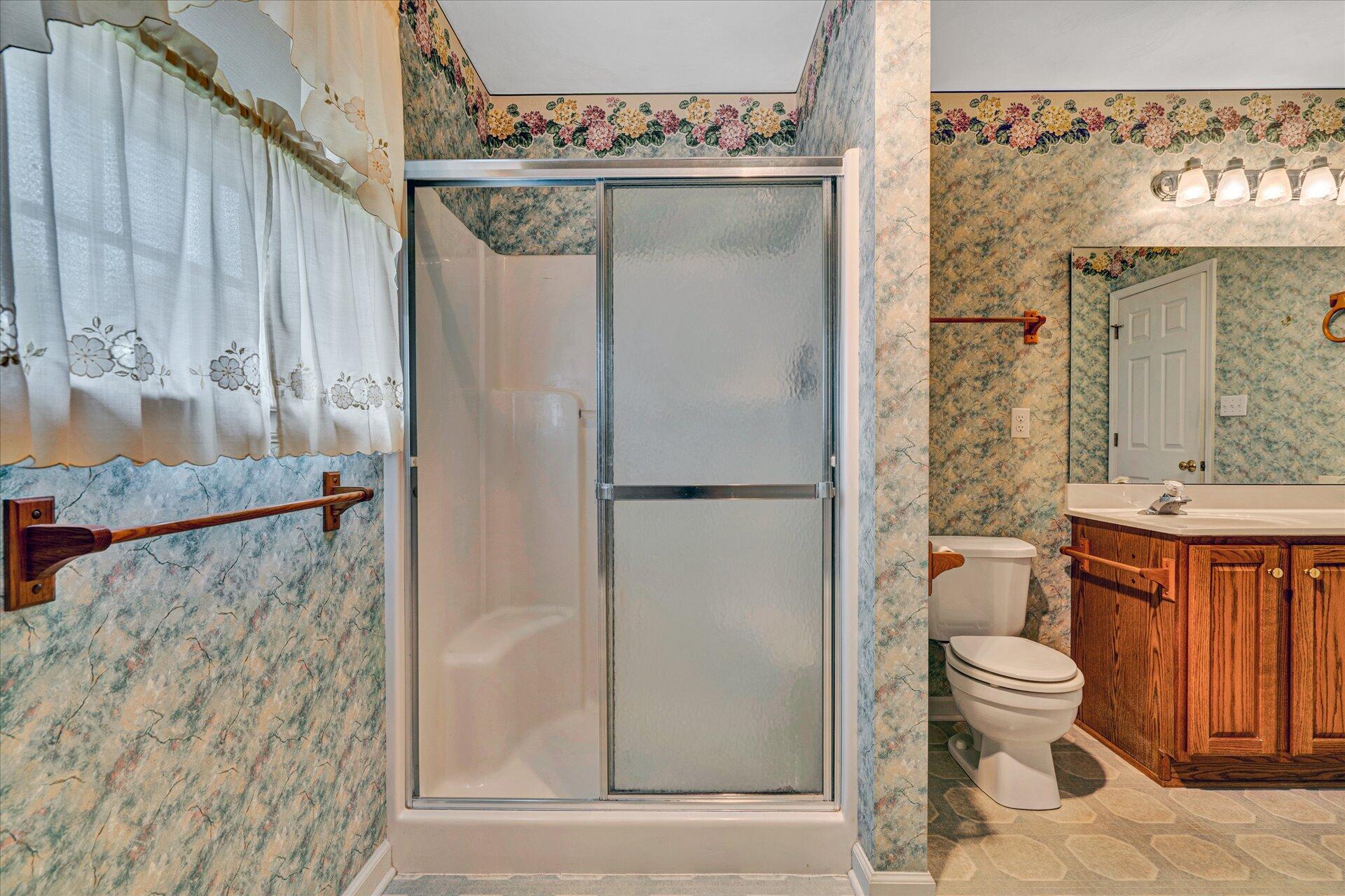 2057 Mountain View Road Vinton, VA 24179 - Photo 22 of 34 22-DSC3212