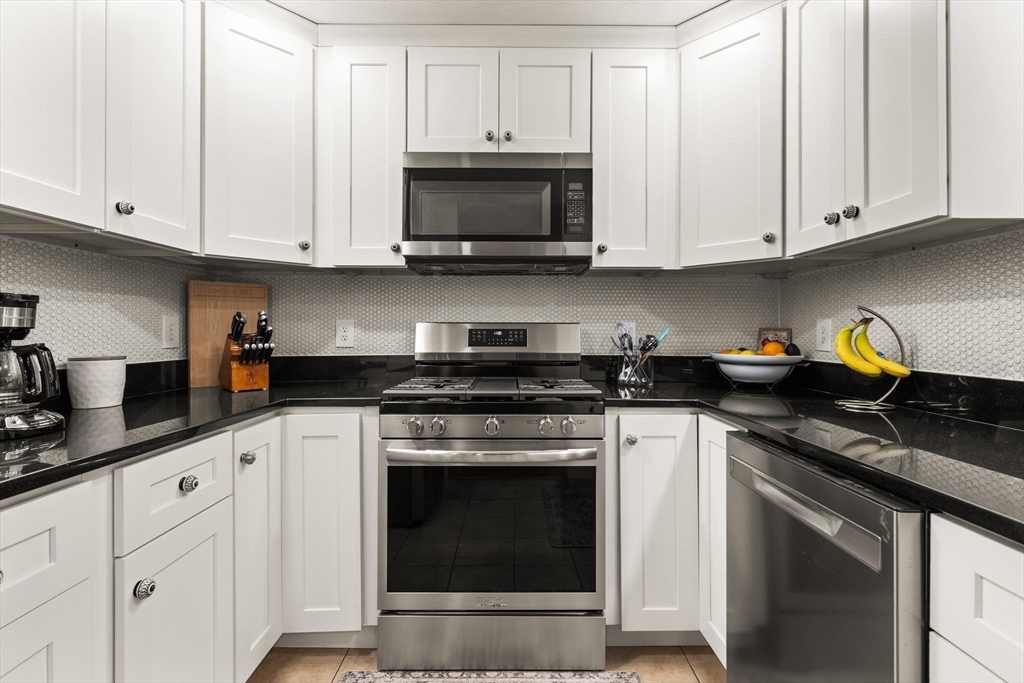 119 Revere Street, Unit L Canton, MA 02021 - Photo 12 of 38