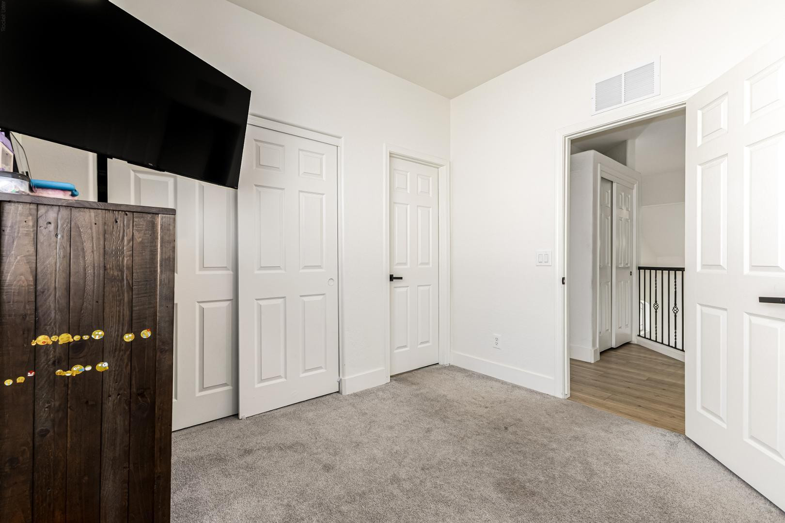 2707 West Lamar Road Phoenix, AZ 85017 - Photo 20 of 44 wooden floor in an empty room
