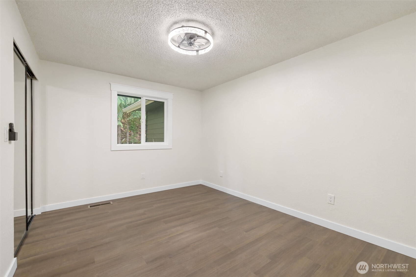4803 Feigley Road West Port Orchard, WA 98367 - Photo 10 of 40 Gallery Image 10