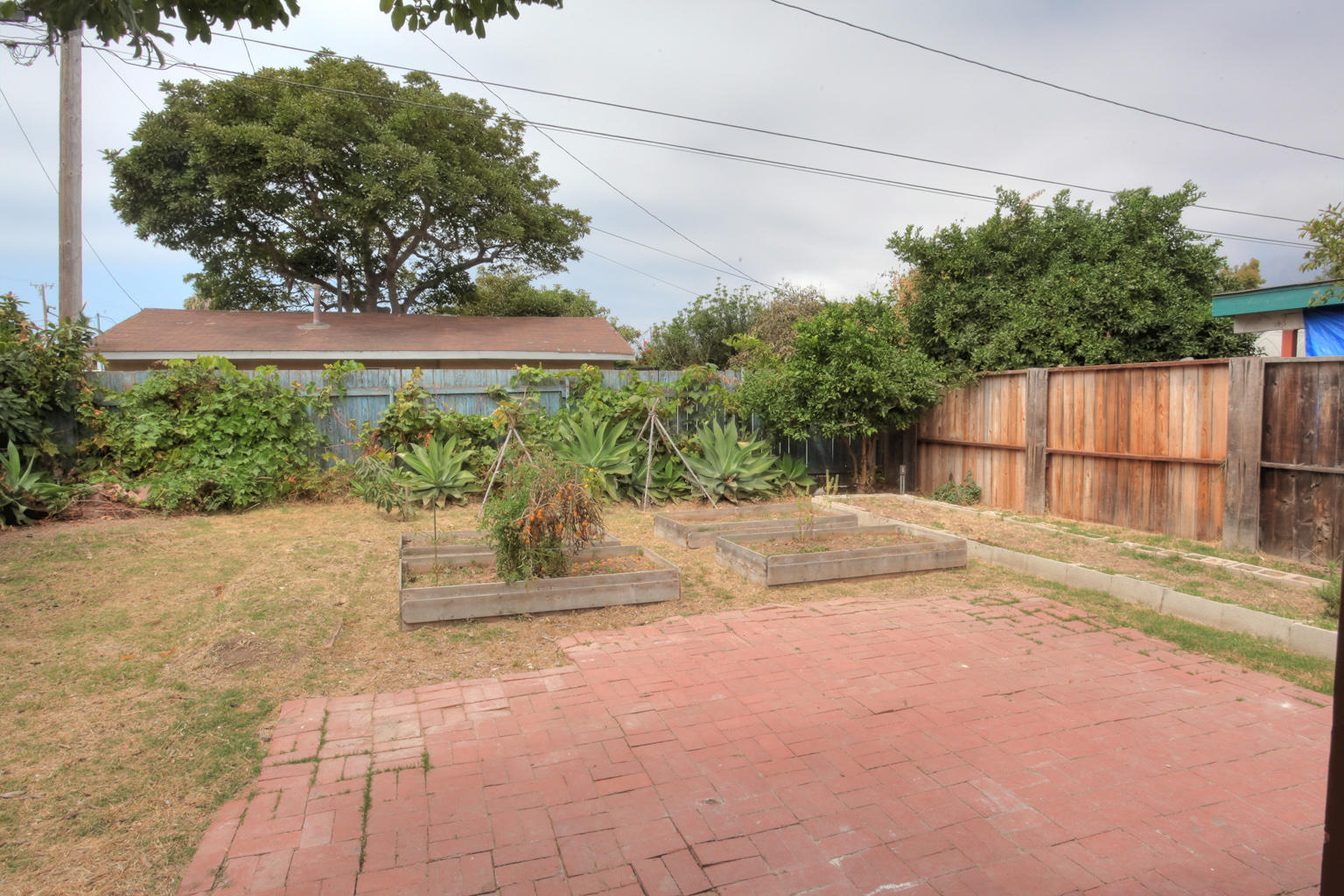 1035 Cramer Road, Unit B Carpinteria, CA 93013 - Photo 6 of 12 a view of backyard with green space