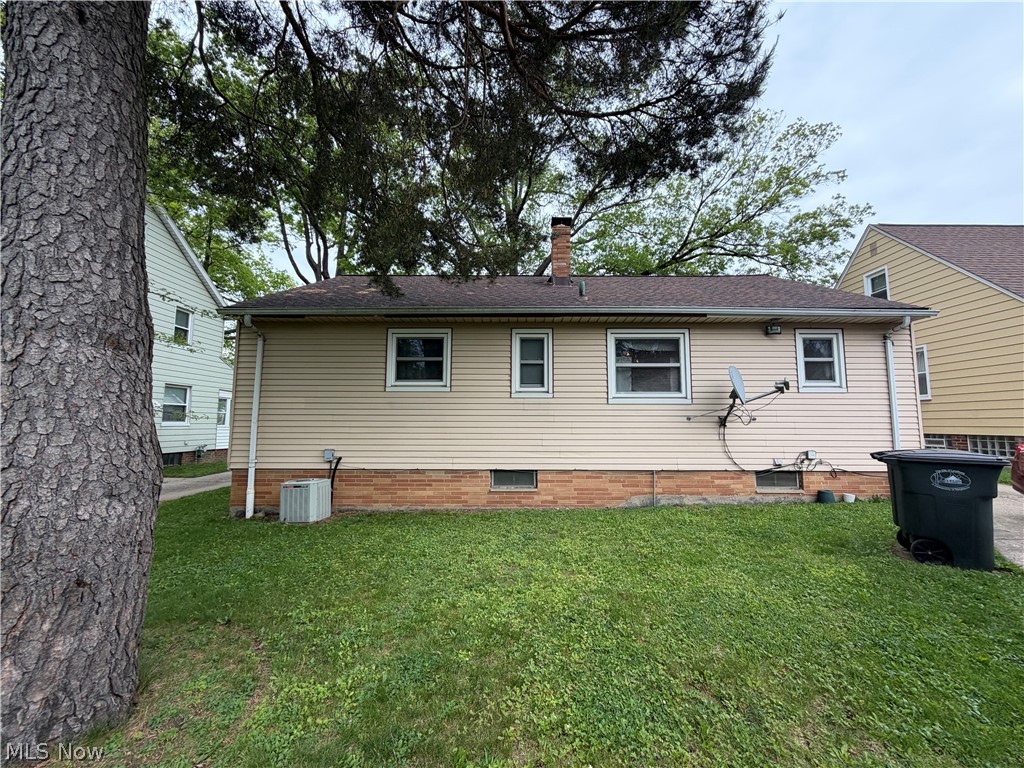 1372 Churchill Road Lyndhurst, OH 44124 - Photo 17 of 17