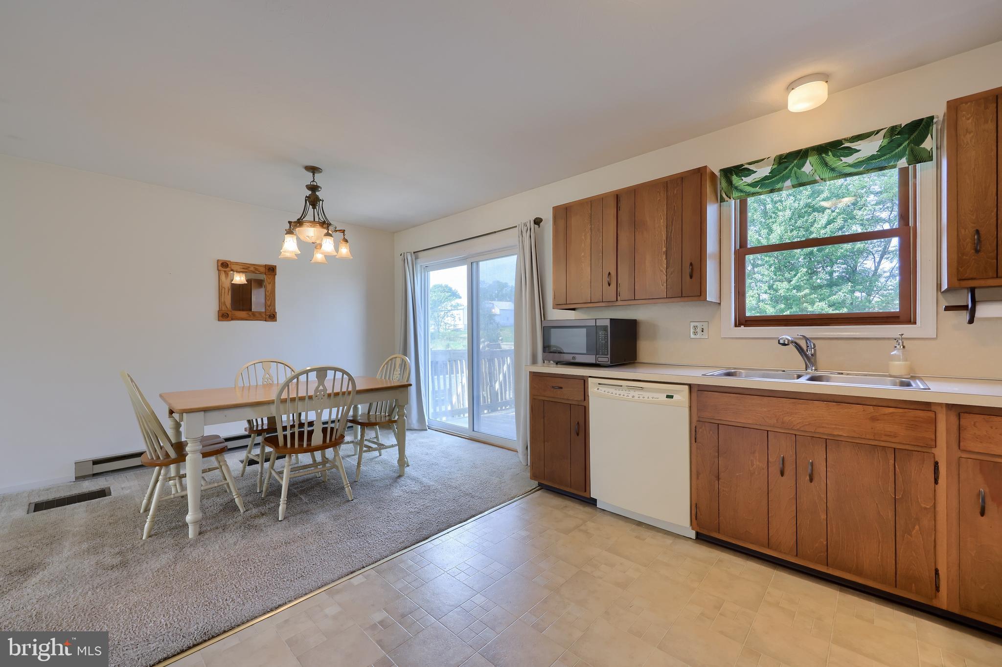 930 Furnace Hills Pike Lititz, PA 17543 - Photo 14 of 42 Spacious kitchen