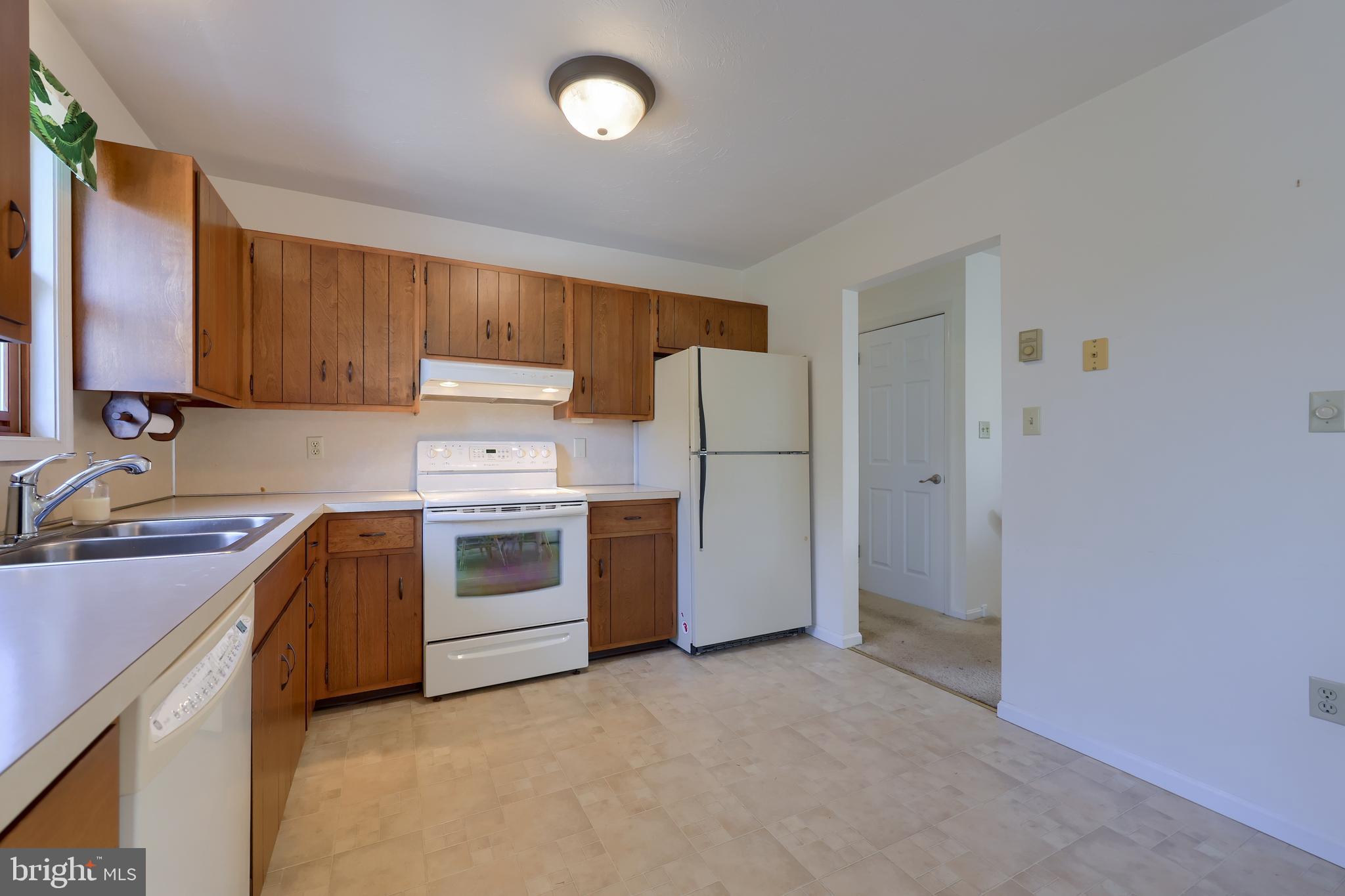 930 Furnace Hills Pike Lititz, PA 17543 - Photo 15 of 42 All Appliances inc