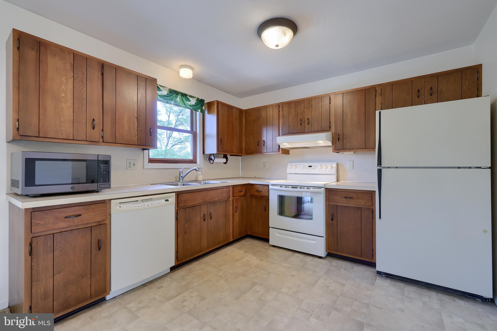 930 Furnace Hills Pike Lititz, PA 17543 - Photo 16 of 42 Gallery Image 16