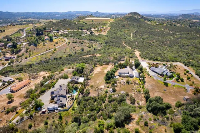 $998,000 | 15519 Villa Sierra Road, Valley Center, CA 92082