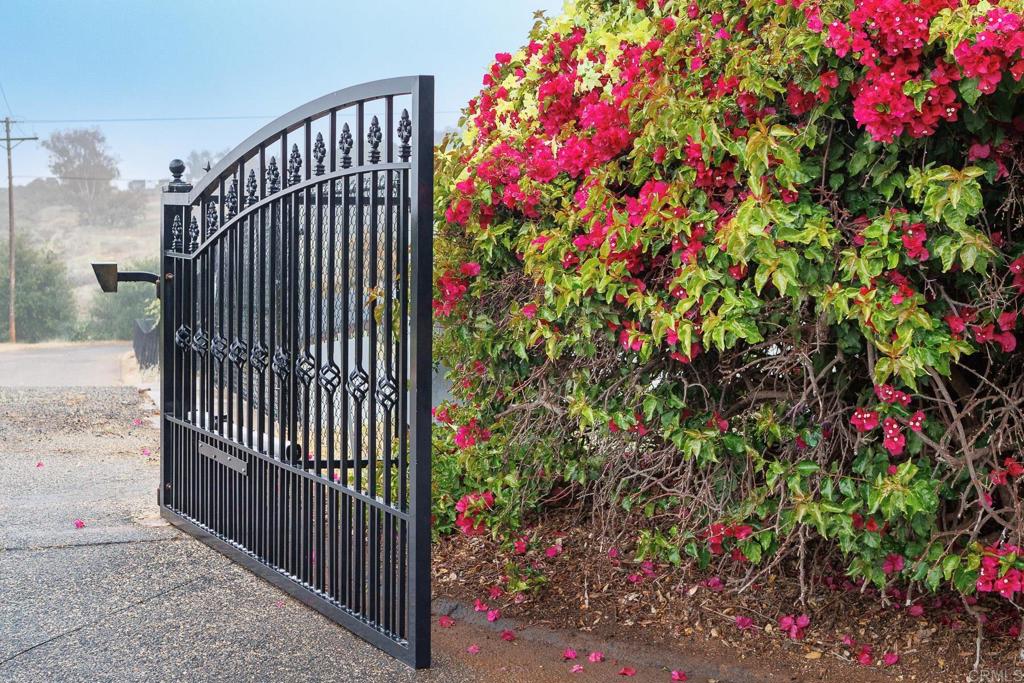 15519 Villa Sierra Road Valley Center, CA 92082 - Photo 6 of 40