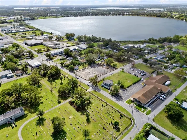 a view of a backyard of the house