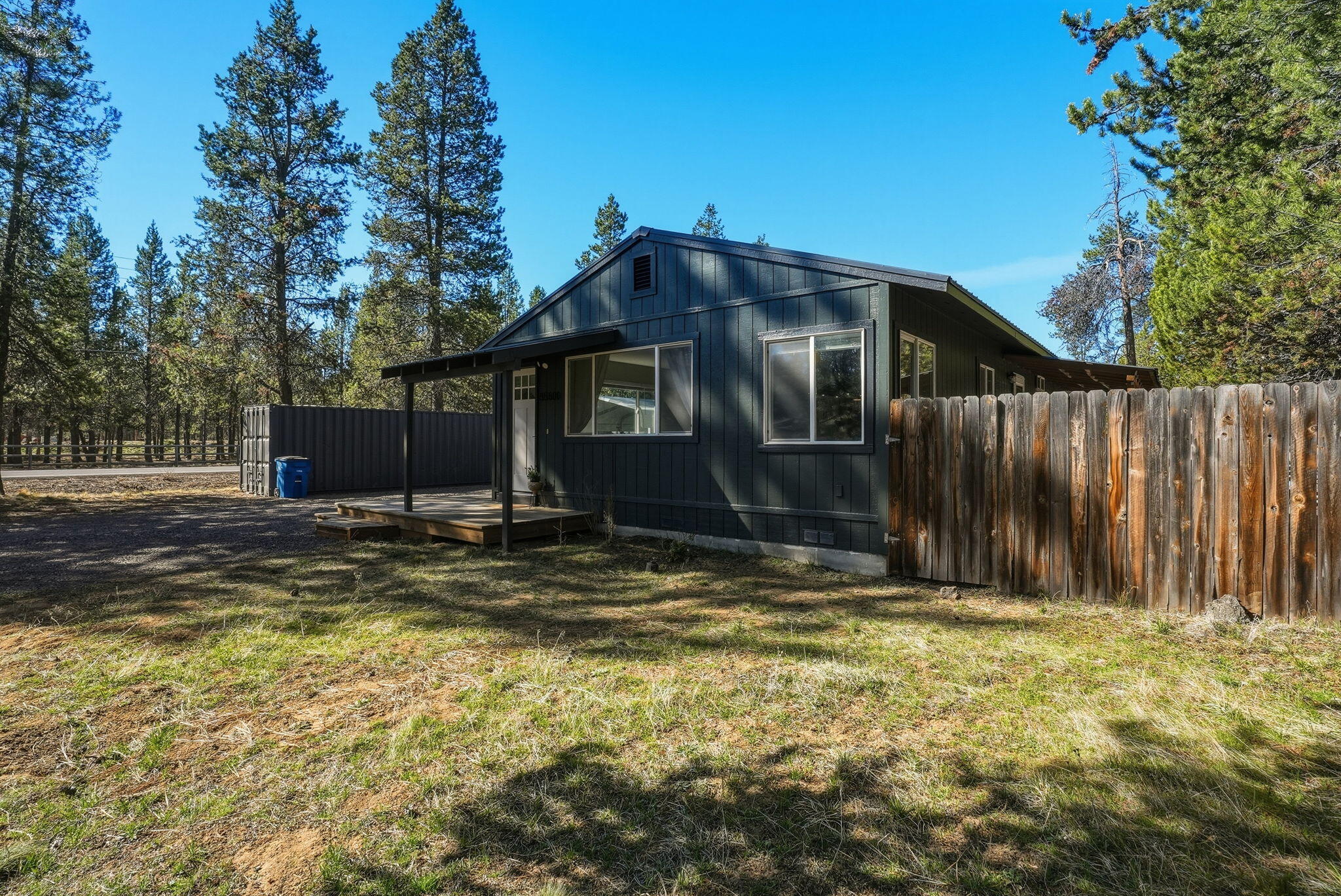 55601 Swan Road Bend, OR 97707 - Photo 29 of 41 42-web-or-mls-Riley_Visuals_042