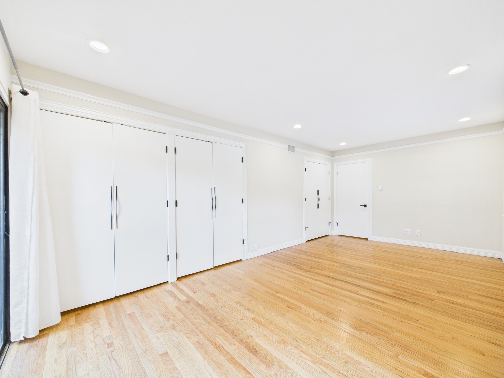 2432 Chimney Rock Road Houston, TX 77057 - Photo 23 of 43 a view of empty room