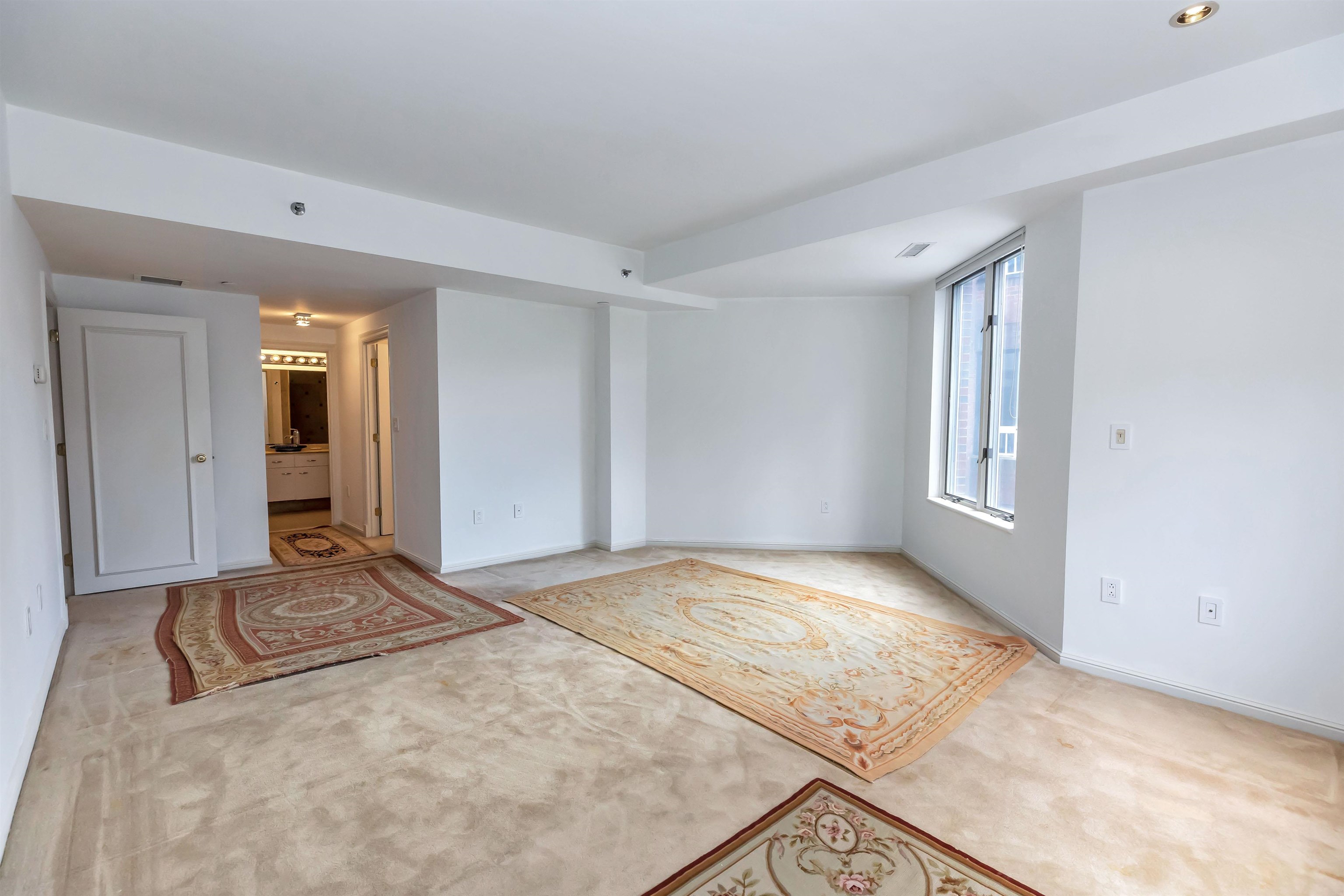 300 River Road, Unit 412 Manchester, NH 03104 - Photo 22 of 38 Gallery Image 22