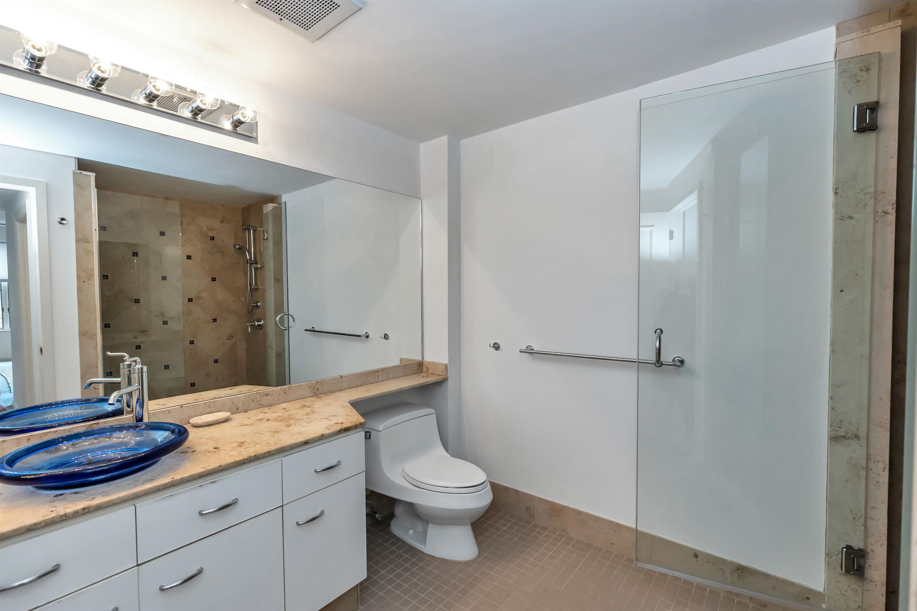 300 River Road, Unit 412 Manchester, NH 03104 - Photo 25 of 38 Gallery Image 25