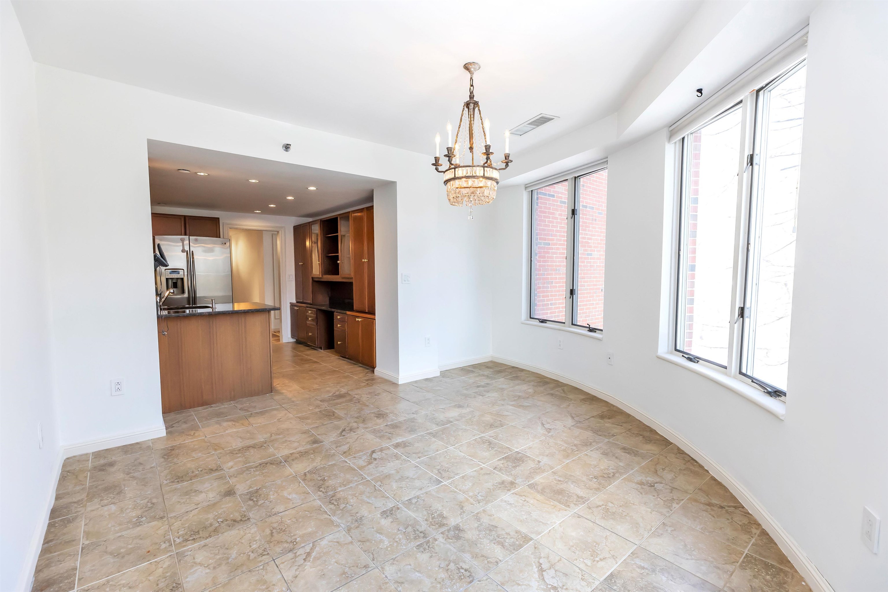 300 River Road, Unit 412 Manchester, NH 03104 - Photo 7 of 38 Gallery Image 7